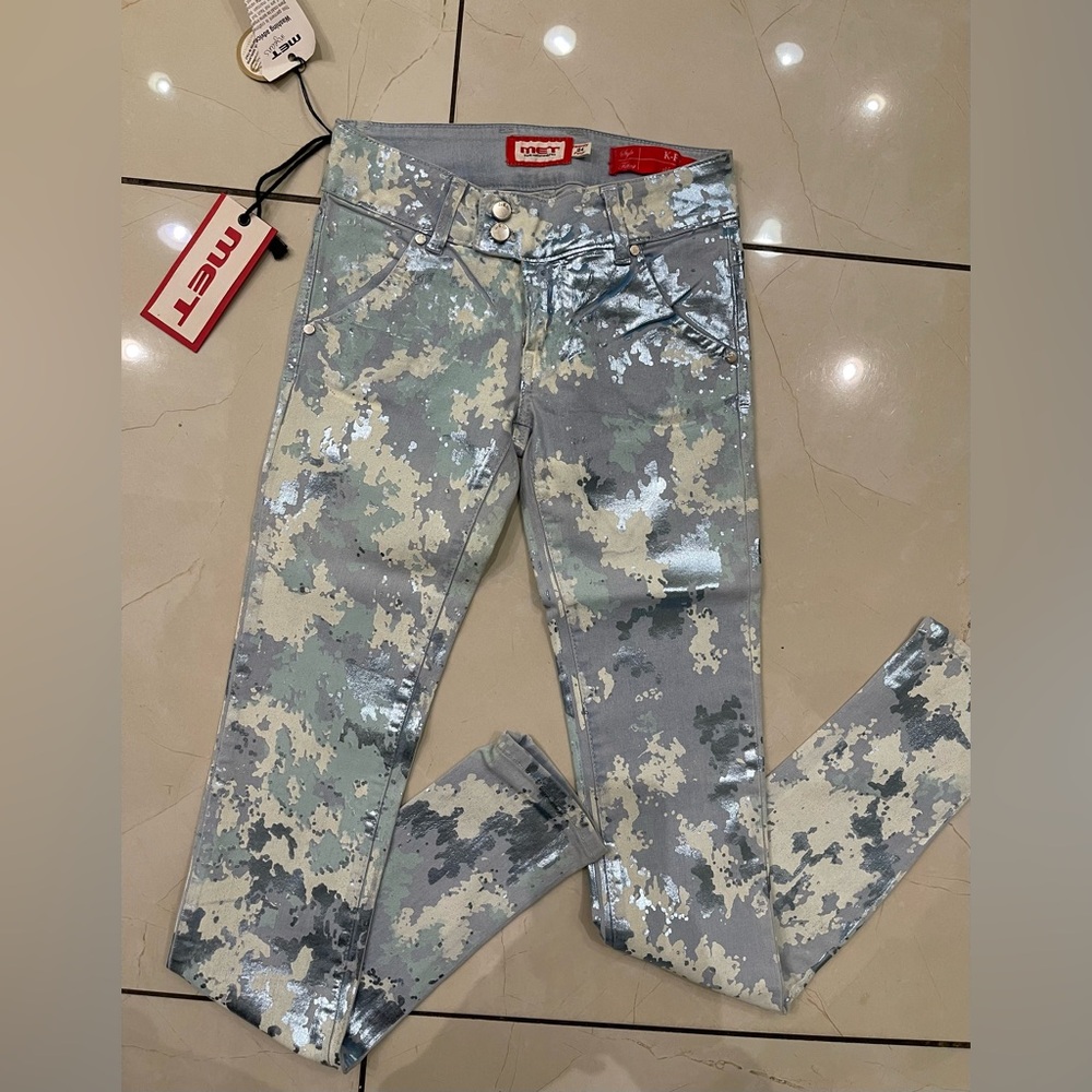 NWT MET low rise skinny pants